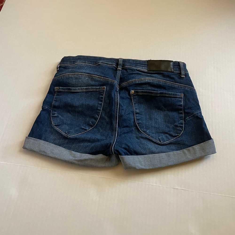 Cute jeans shorts